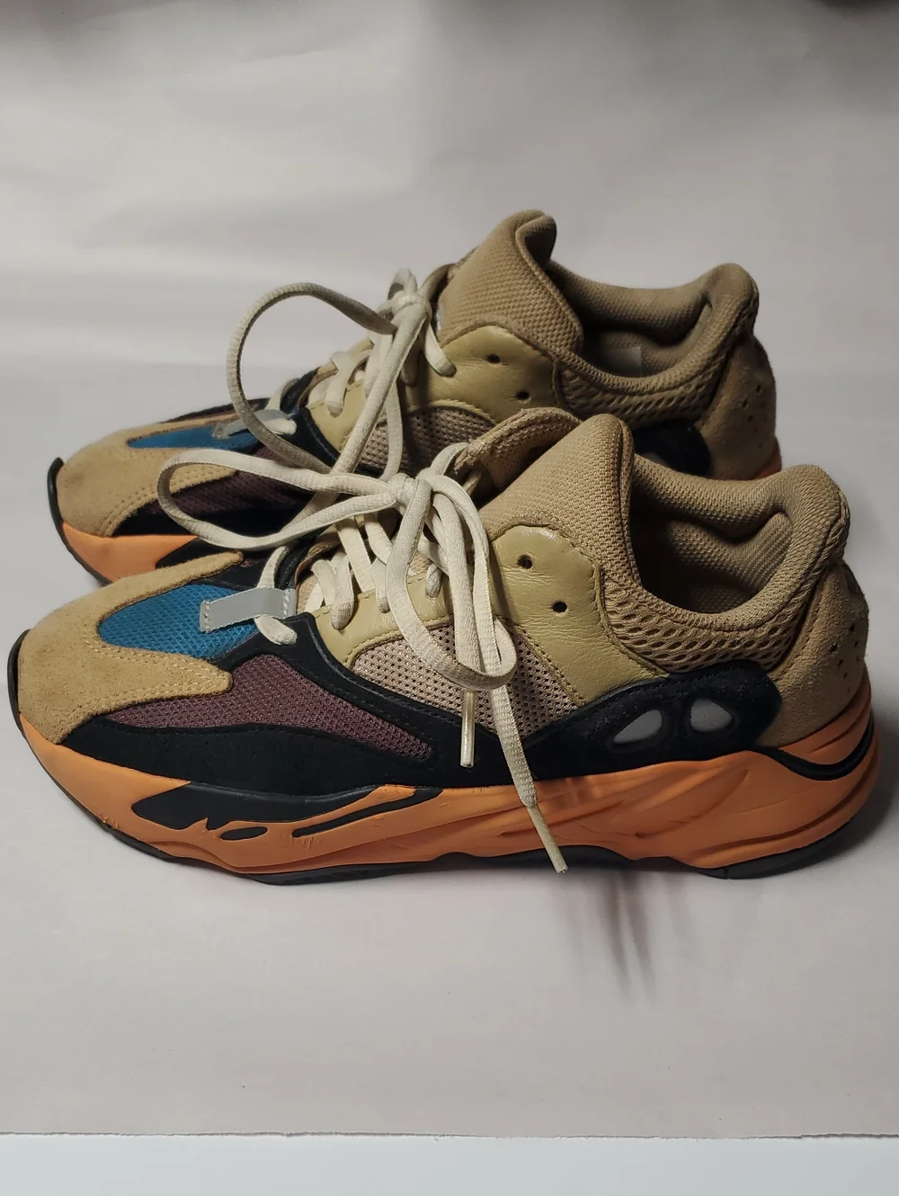 Adidas Yeezy Boost 700 Enflame Amber Size 6.5 Mens Streetwear Athleisure GW0297